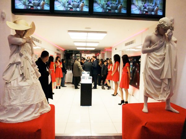 Statue vivante - Living statue - 生きた彫刻