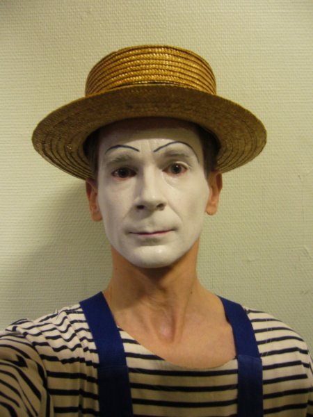 « Mime Suiveur » | Cravant (89)
