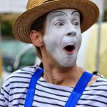 « Mime Suiveur » | Boué (02)
