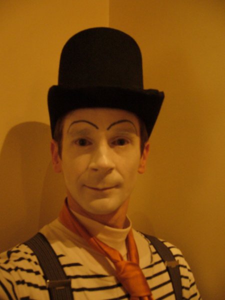 « Mime Suiveur » | Parmain (95)