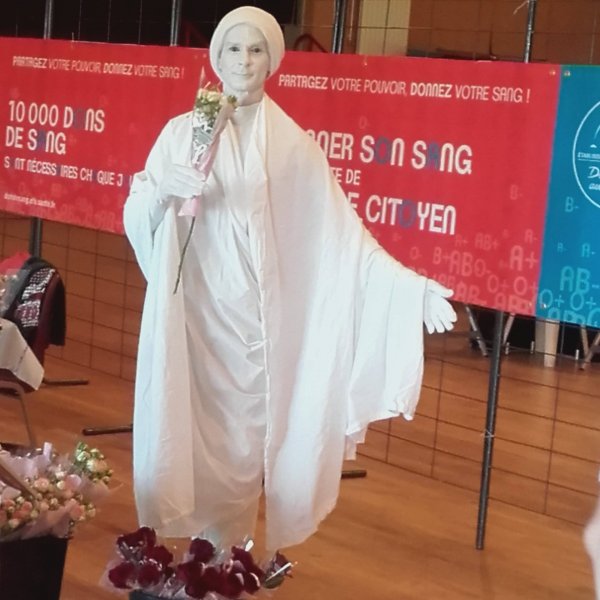 « Statue Vivante » | Montfort-le-Gesnois (72)