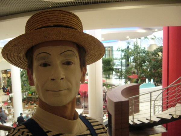 « Mime Suiveur » | SAINTES (17)