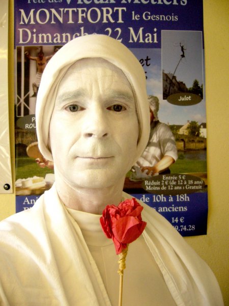 « Statue Vivante » | MONTFORT-LE-GESNOIS (72)