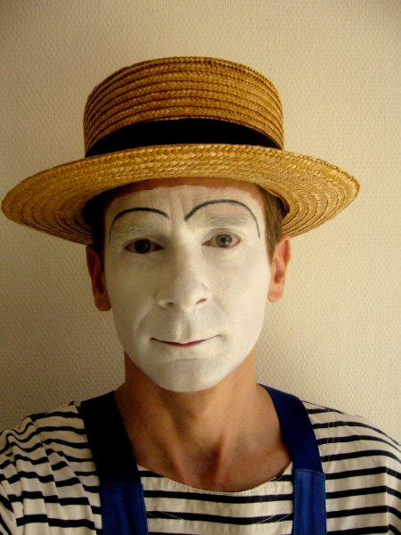 « Mime Suiveur » | FIGEAC (46)