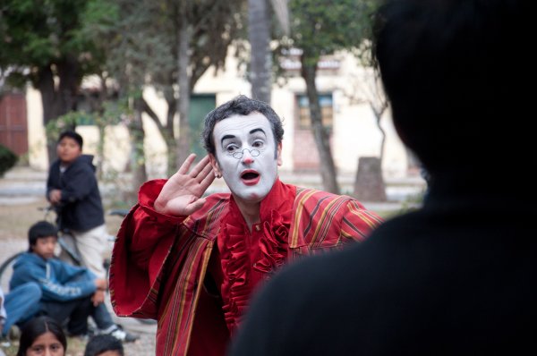 "Por los Caminos del Sr. Plop." (2011)